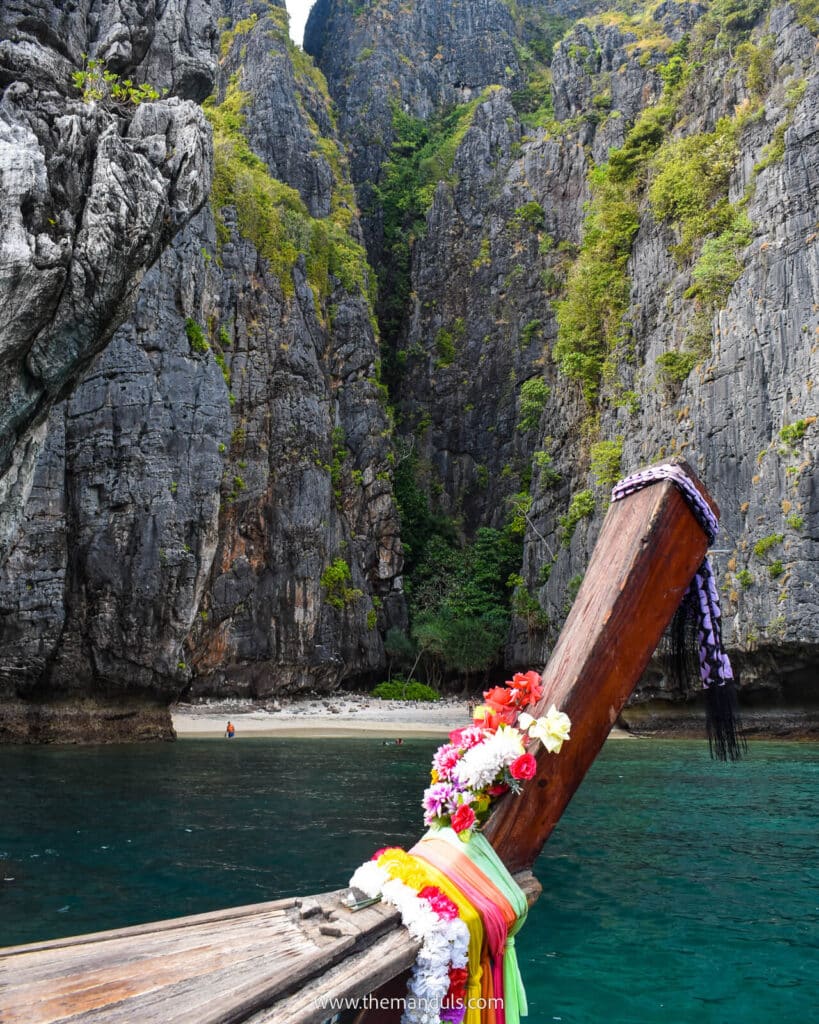 Best places to visit in Thailand for first timers - Phi Phi islands Maya Bay