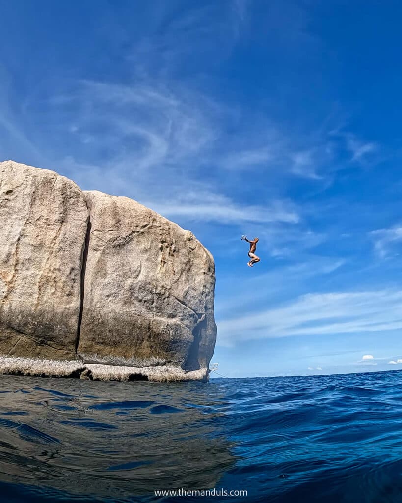 tanote bay cliff jumping