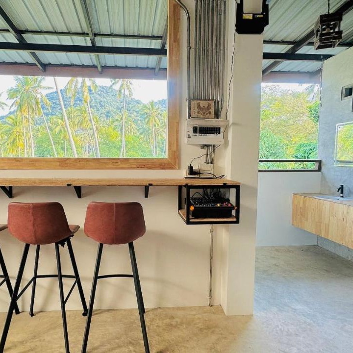 Silver Nas hostel Best hotels on Koh Tao Sairee Beach backpacker