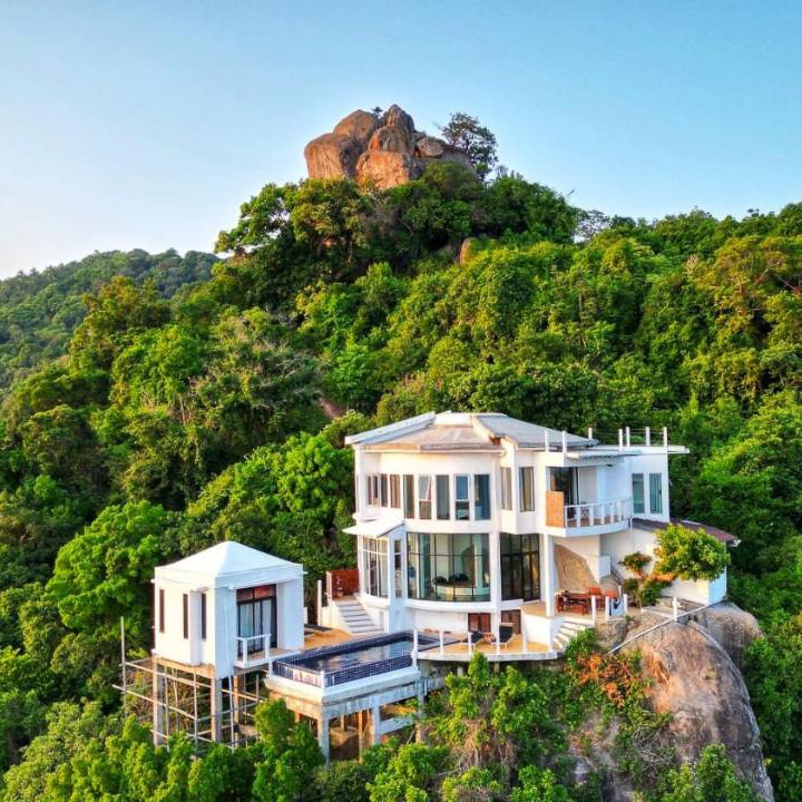 Villa on the Rocks - best hotels on Koh Tao Tanote Bay luxury stay