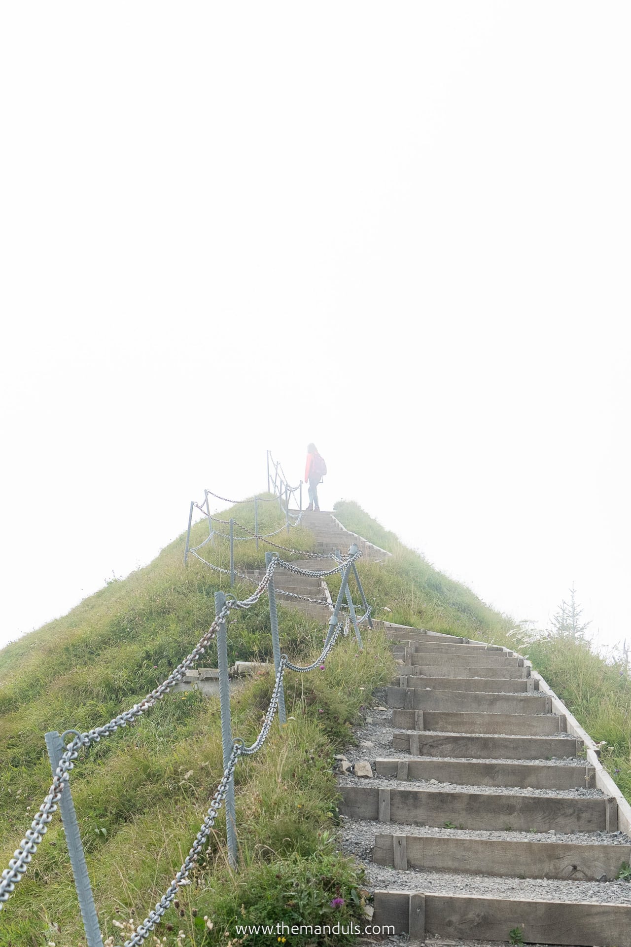 Stoos Ridge Hike Klingenstock Fronalpstock 10