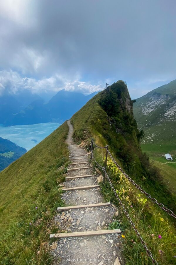 Stoos Ridge Hike - Klingenstock to Fronalpstcok