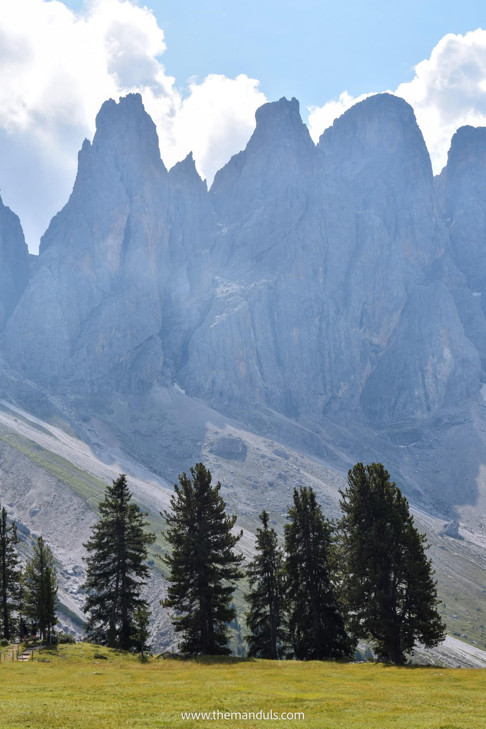 Rifugio delle Odle Adolf Munkel Weg Geisler Alm Italian Dolomites Val di Funes