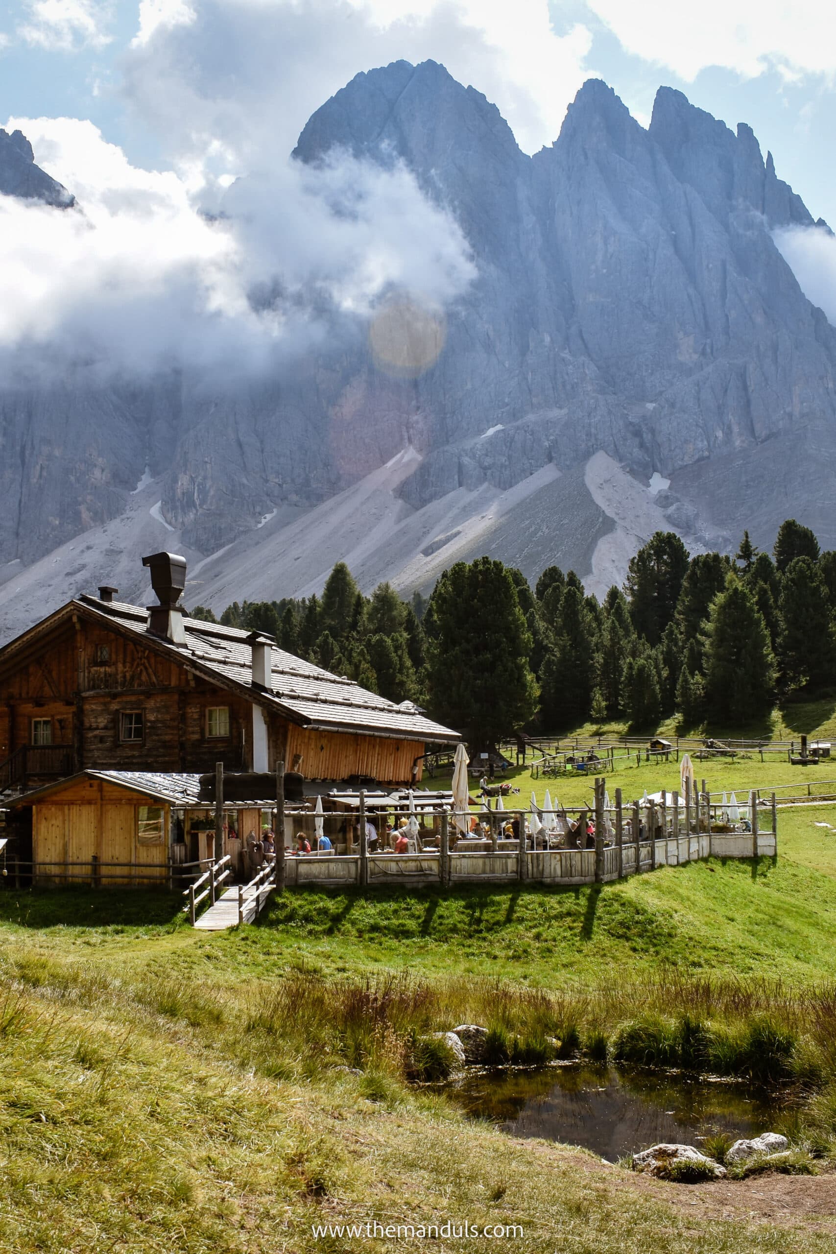 Rifugio delle Odle Adolf Munkel Weg Geisler Alm Italian Dolomites Val di Funes