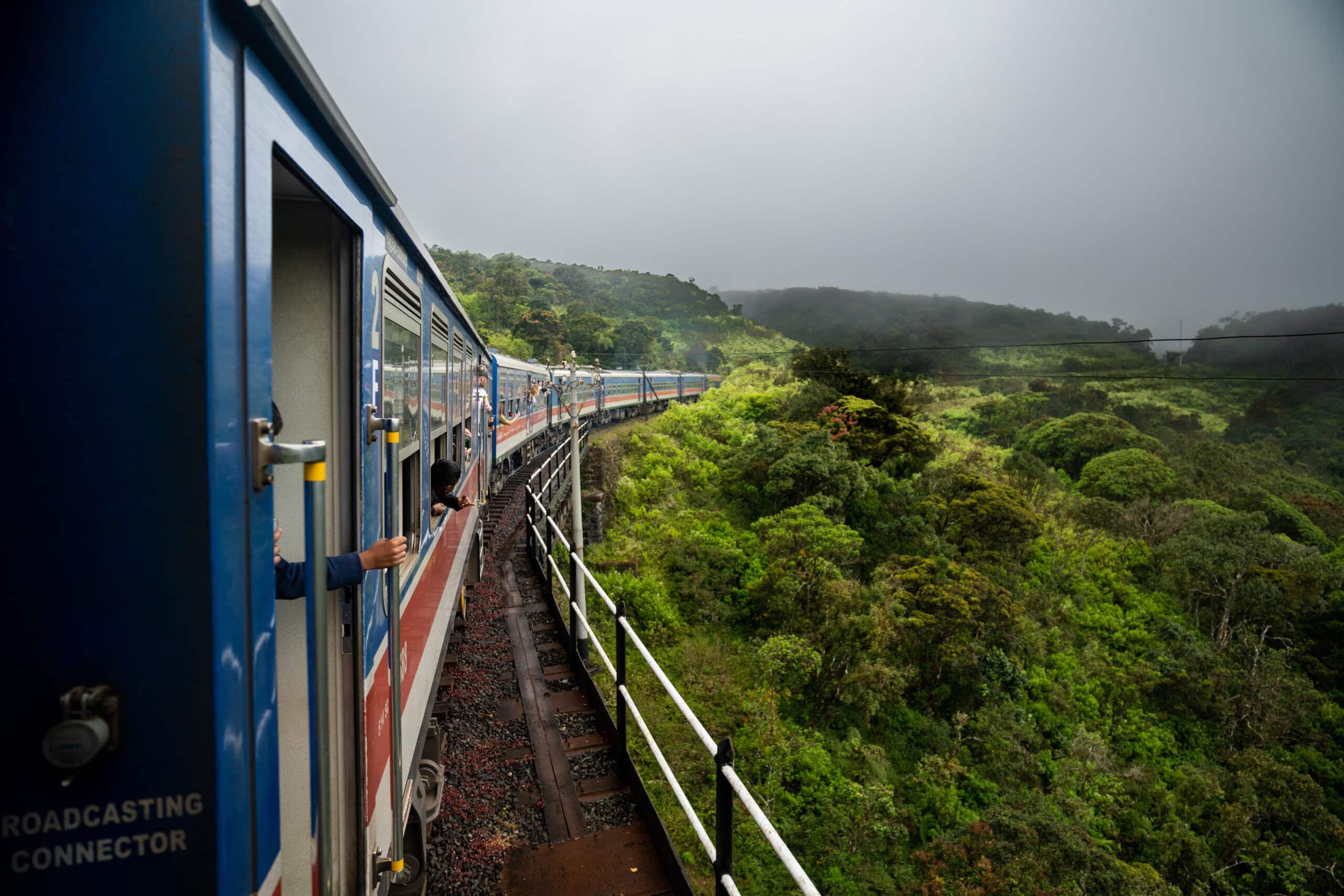 Kandy to Ella train - the most beautiful train ride in Sri Lanka