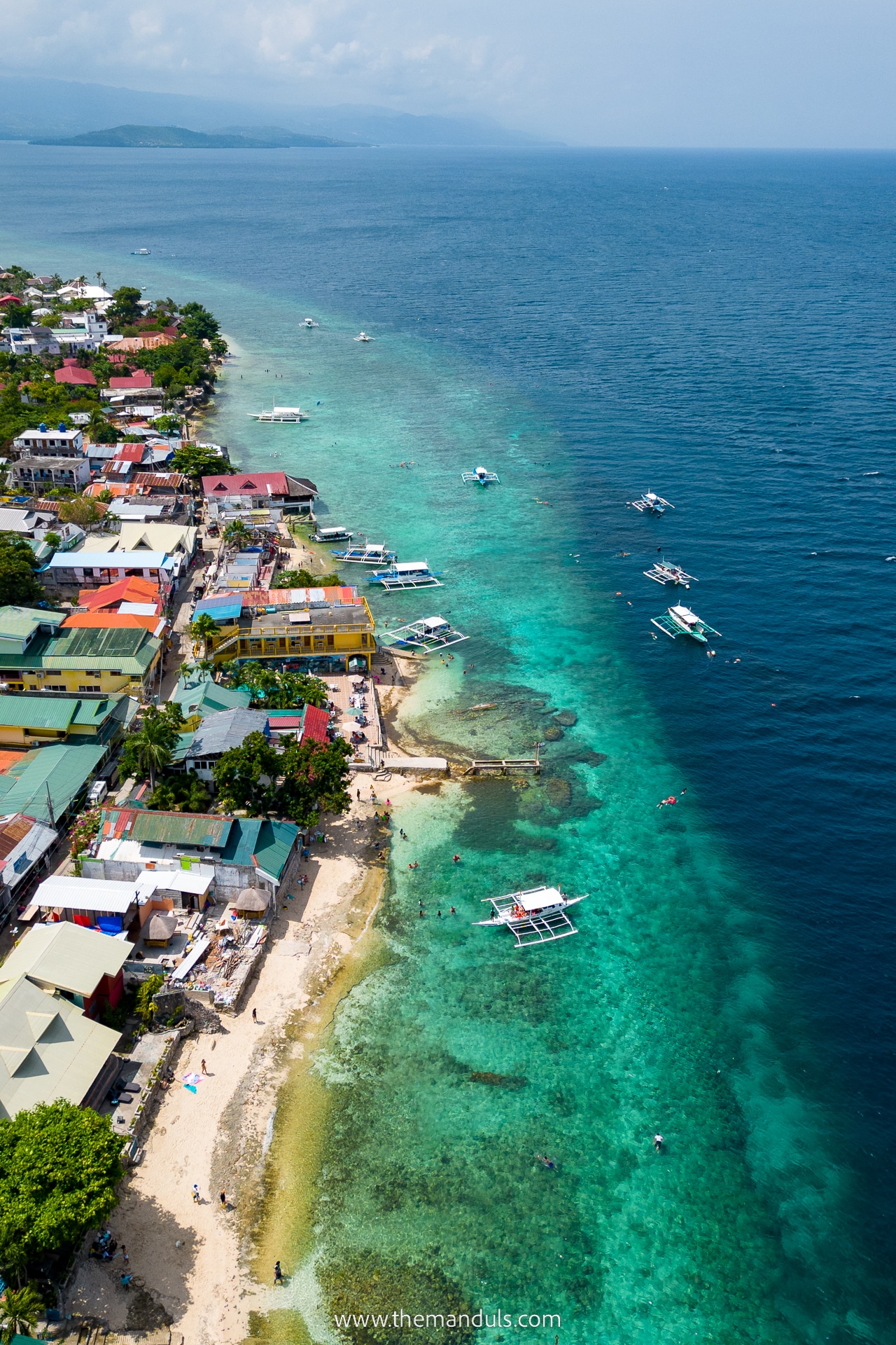 Panagsama Beach Moalboal Cebu Sardine Run