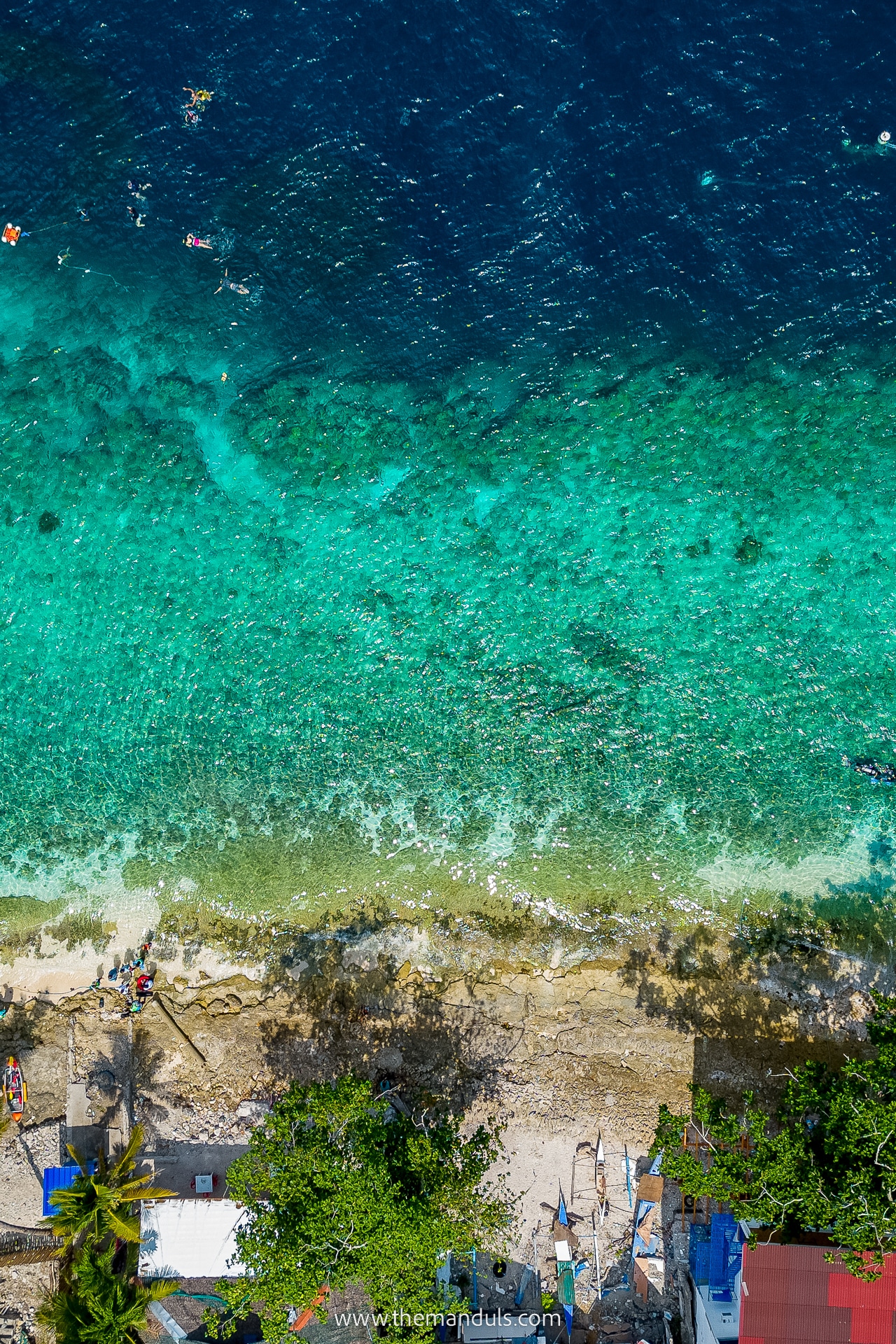 Panagsama Beach Moalboal Cebu Sardine Run