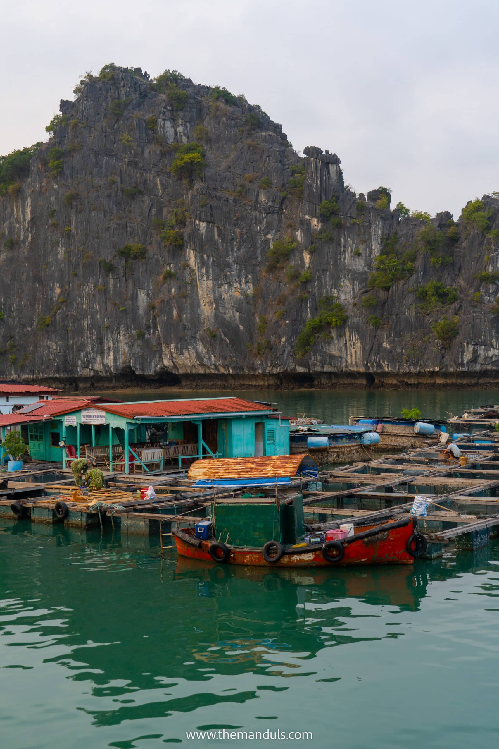 Vietnam Ha Long Bay fishing village