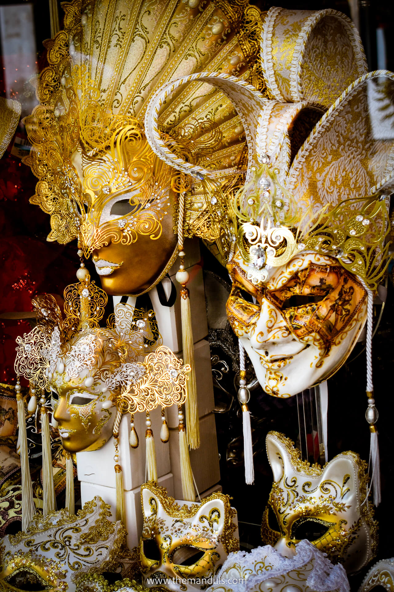 Best Things to do in Venice Italy, Carneval masks