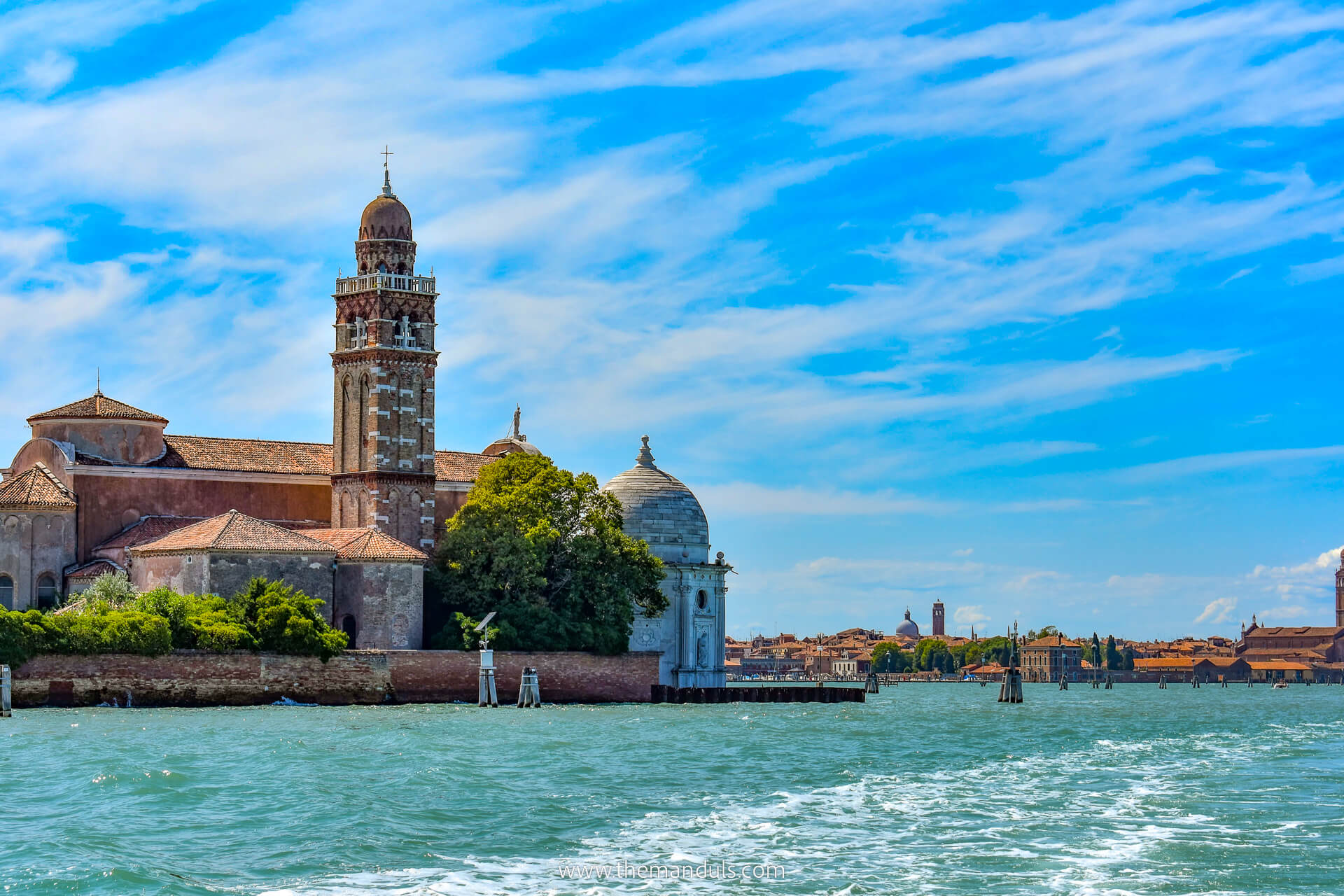 Best Things to do in Venice Italy, Vaporetto Ride