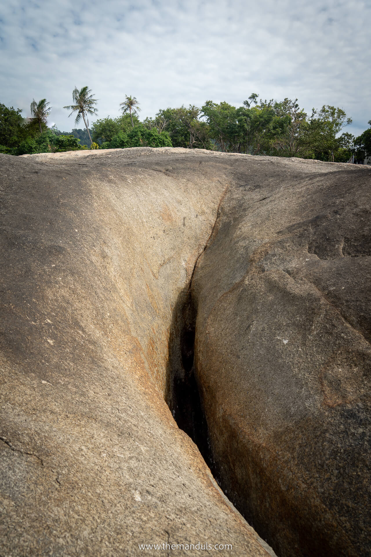 Grandfather and Grandmother Rocks Best Things to Do on Koh Samui 2 Grandfather and Grandmother Rocks Best Things to Do on Koh Samui
