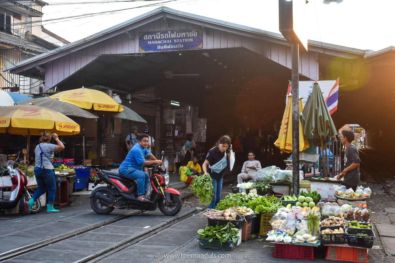 Maha Chai Thailand 1 Mae Klong Railway Market - Maha Chai