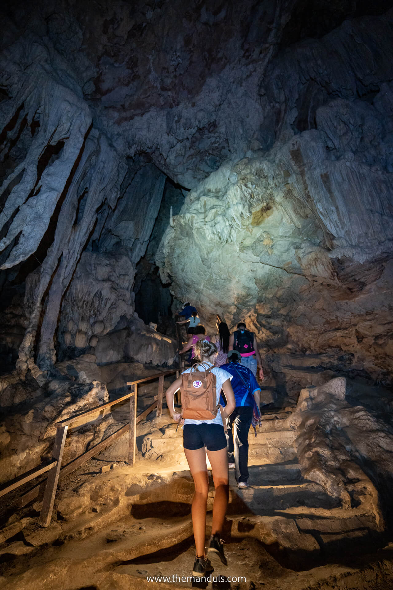 Tham Lod Cave Thailand 2