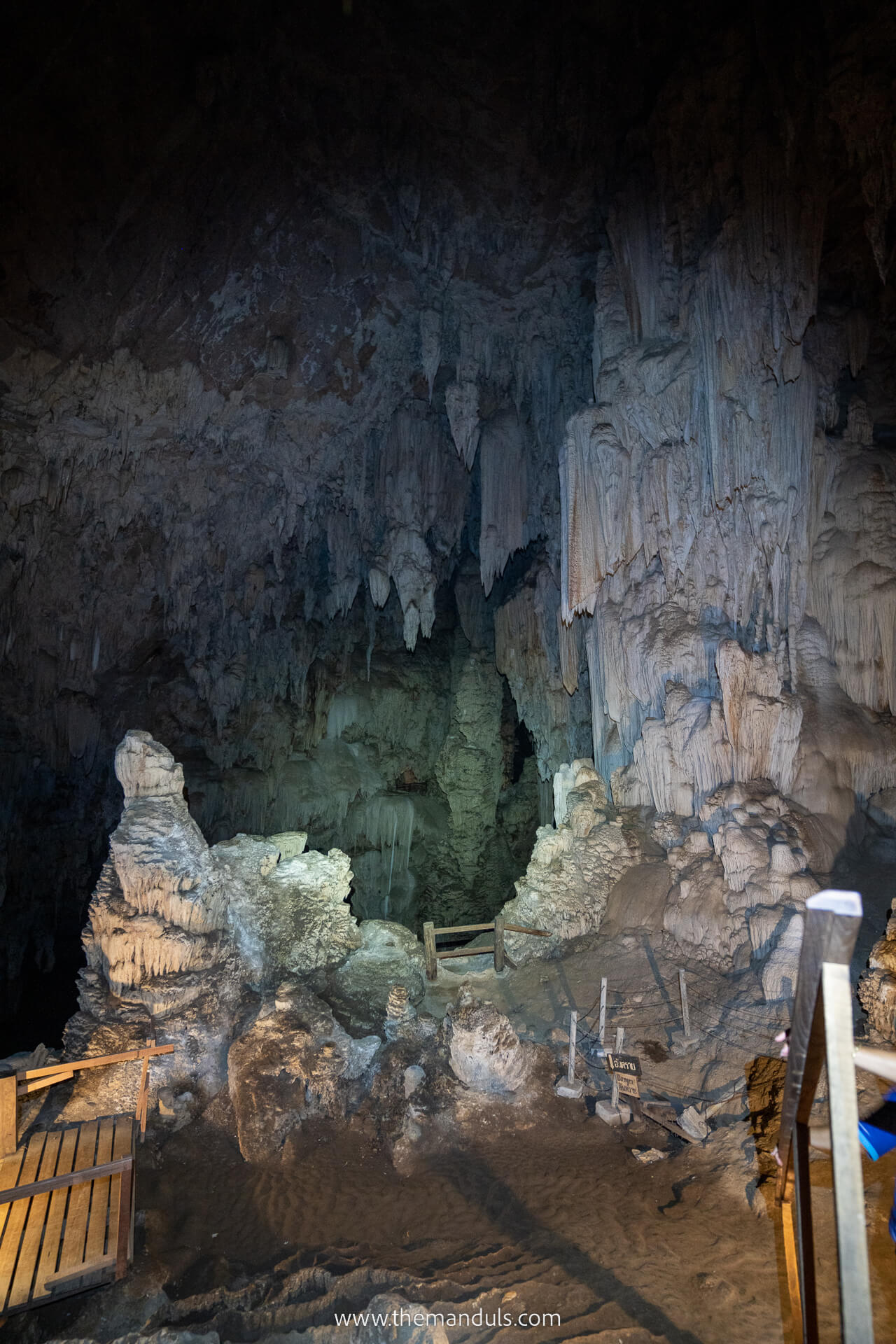 Tham Lod Cave Thailand 3