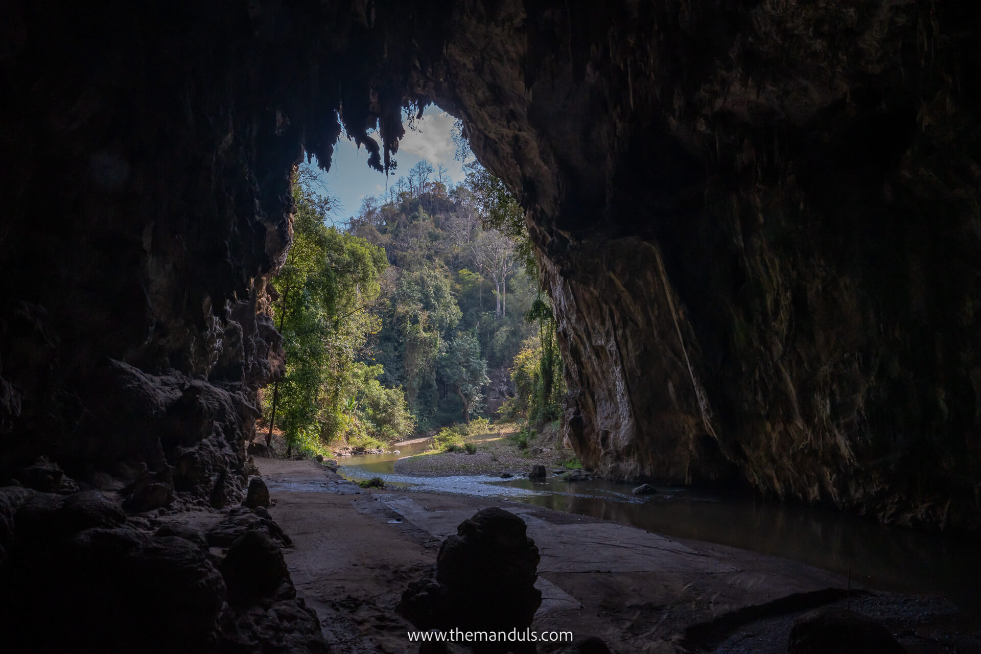 Tham Lod Cave Thailand