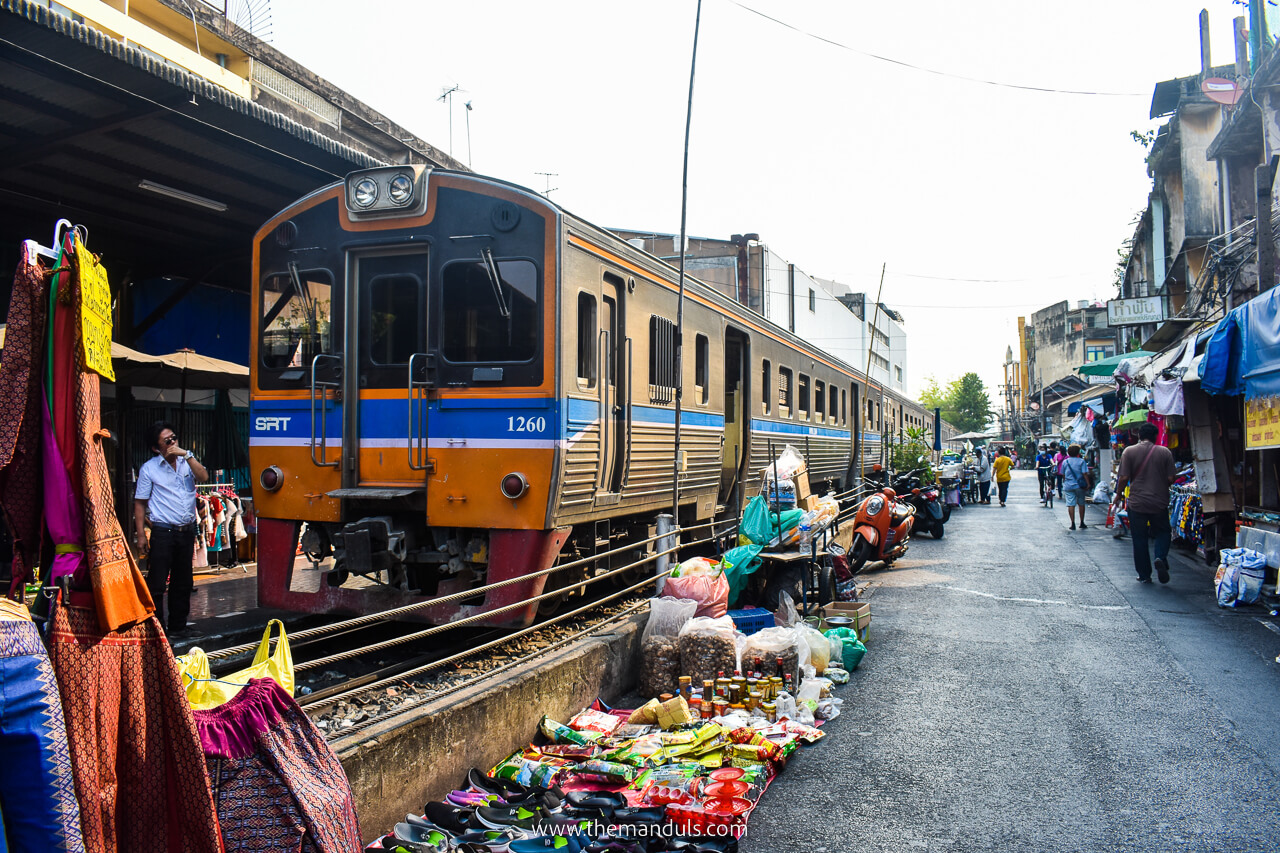 Wong Wian Yai Bangkok 1 Mae Klong Railway Market - Wong Wian Yai Bangkok