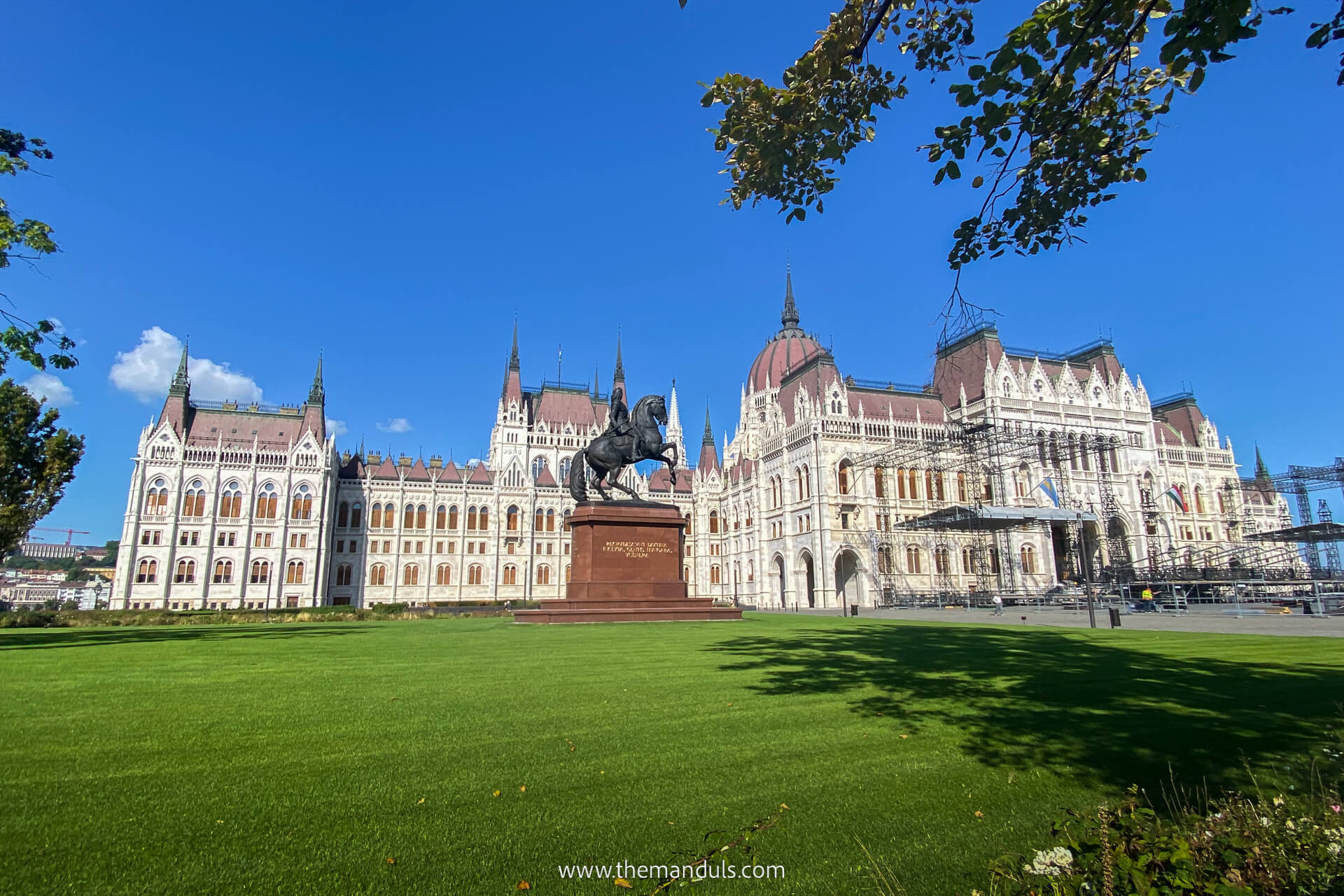 Budapest parliament photo Budapest parliament photo