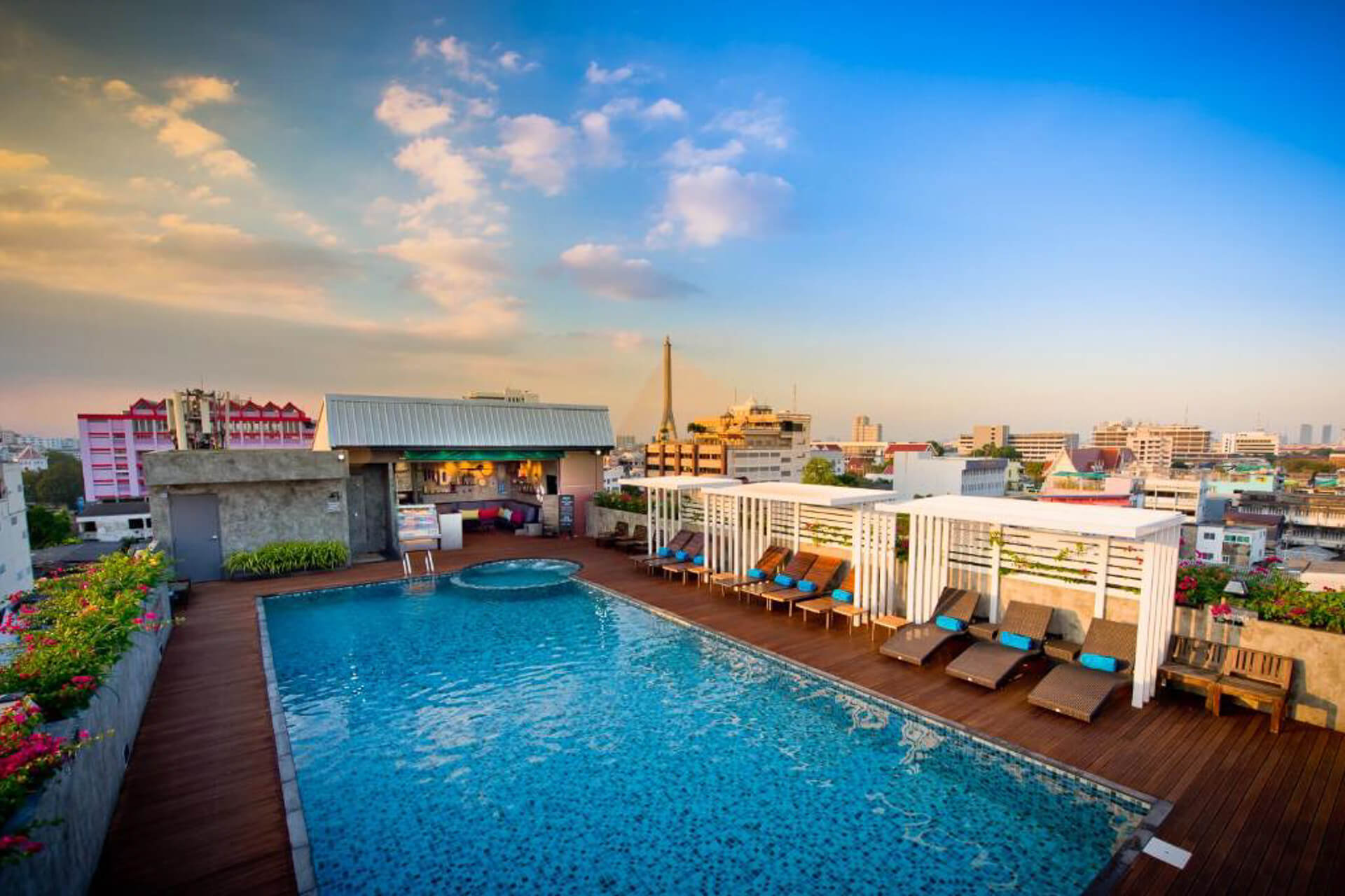 Where to stay in Bangkok Nouvo City Hotel Where to stay in Bangkok Nouvo City Hotel
