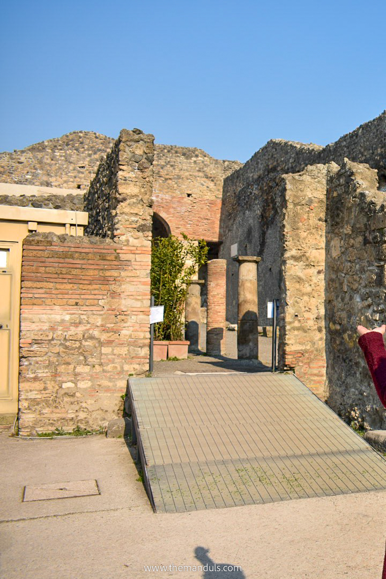 Pompeii ruins