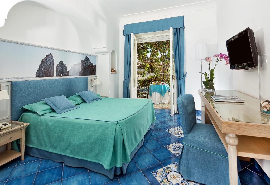 Where to stay on Amalfi Coast Best Hotels - Albergo Gatto Bianco