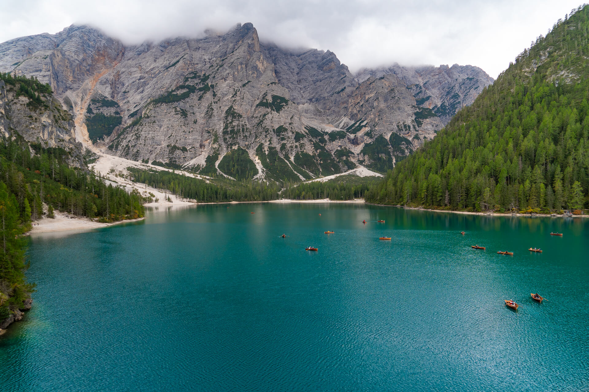 Lago di Braies, Pragser Wildsee Dolomites Italy
