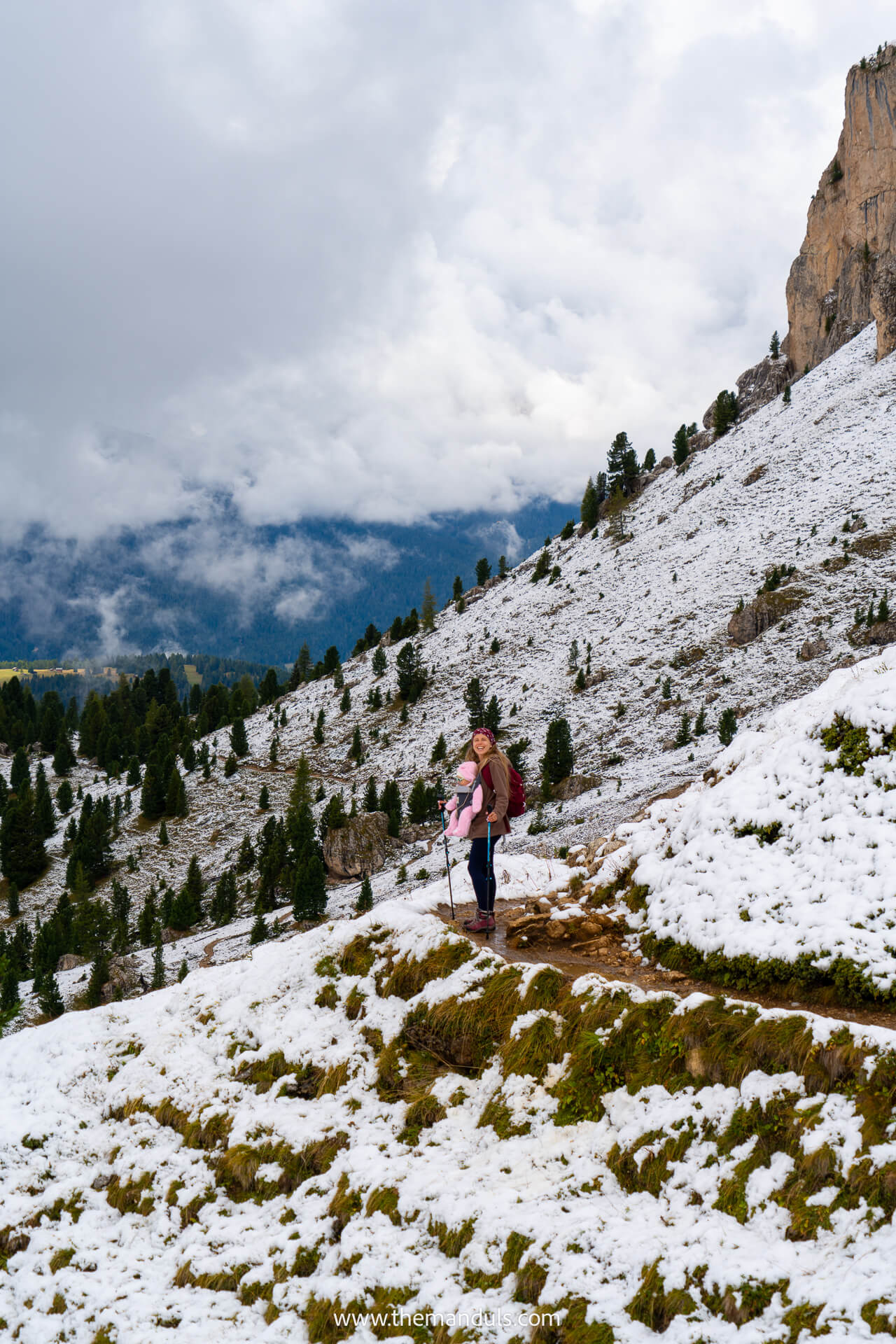 Sassolungo round hike Dolomites