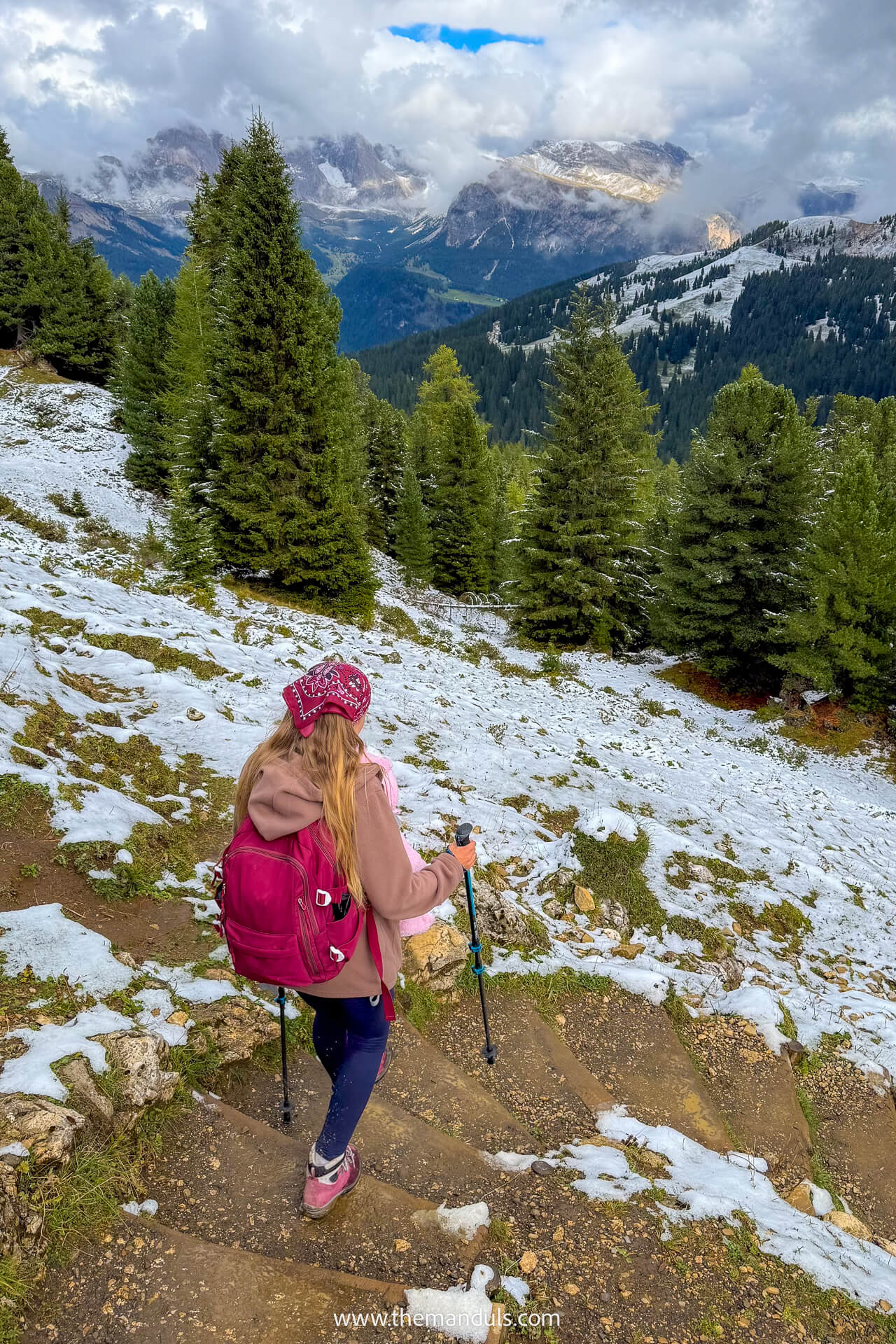 Sassolungo round hike Dolomites