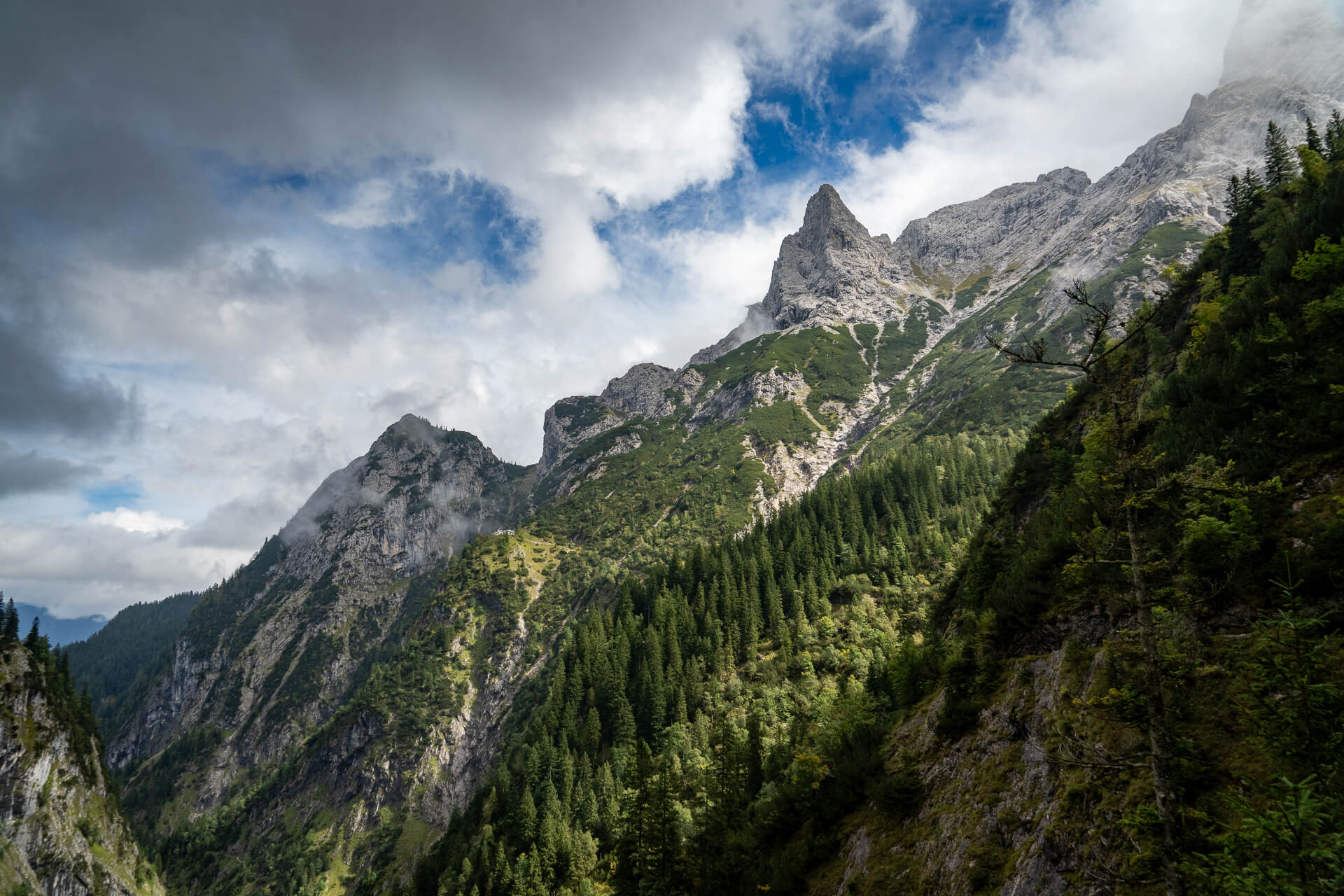 best hikes in bavarian alps