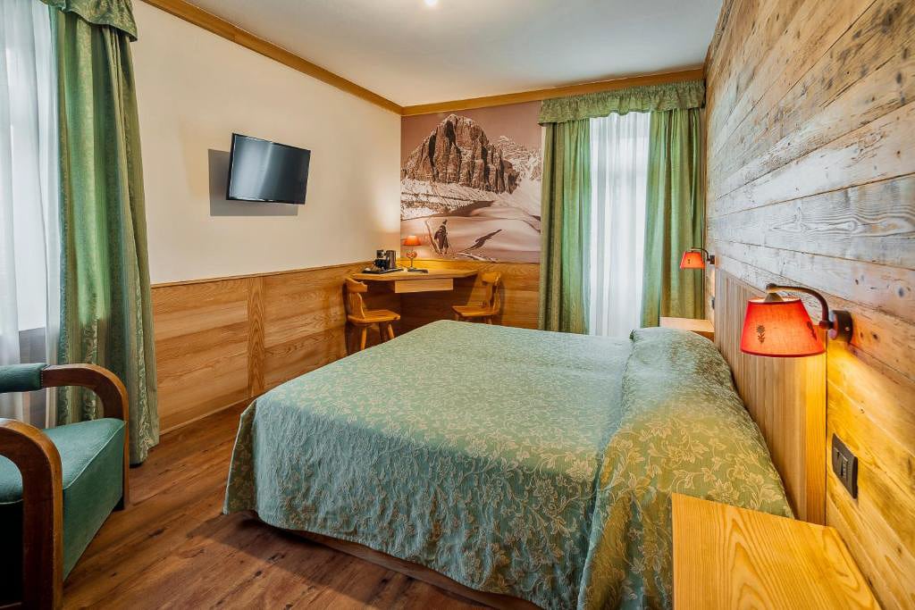 Best hotels in the Dolomites - Hotel Corona Best hotels in the Dolomites - Hotel Corona