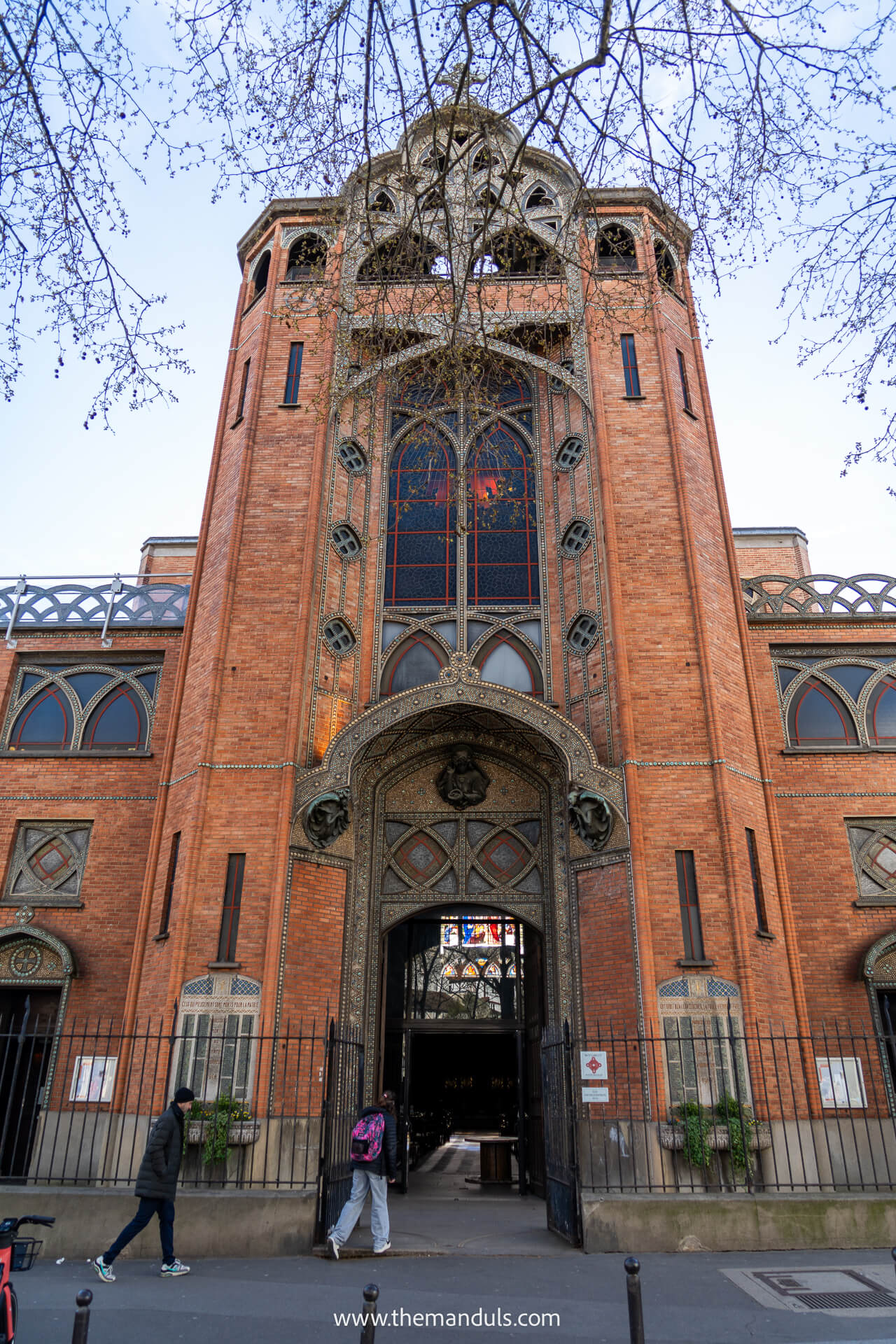 Église Saint-Jean de Montmartre church Église Saint-Jean de Montmartre church