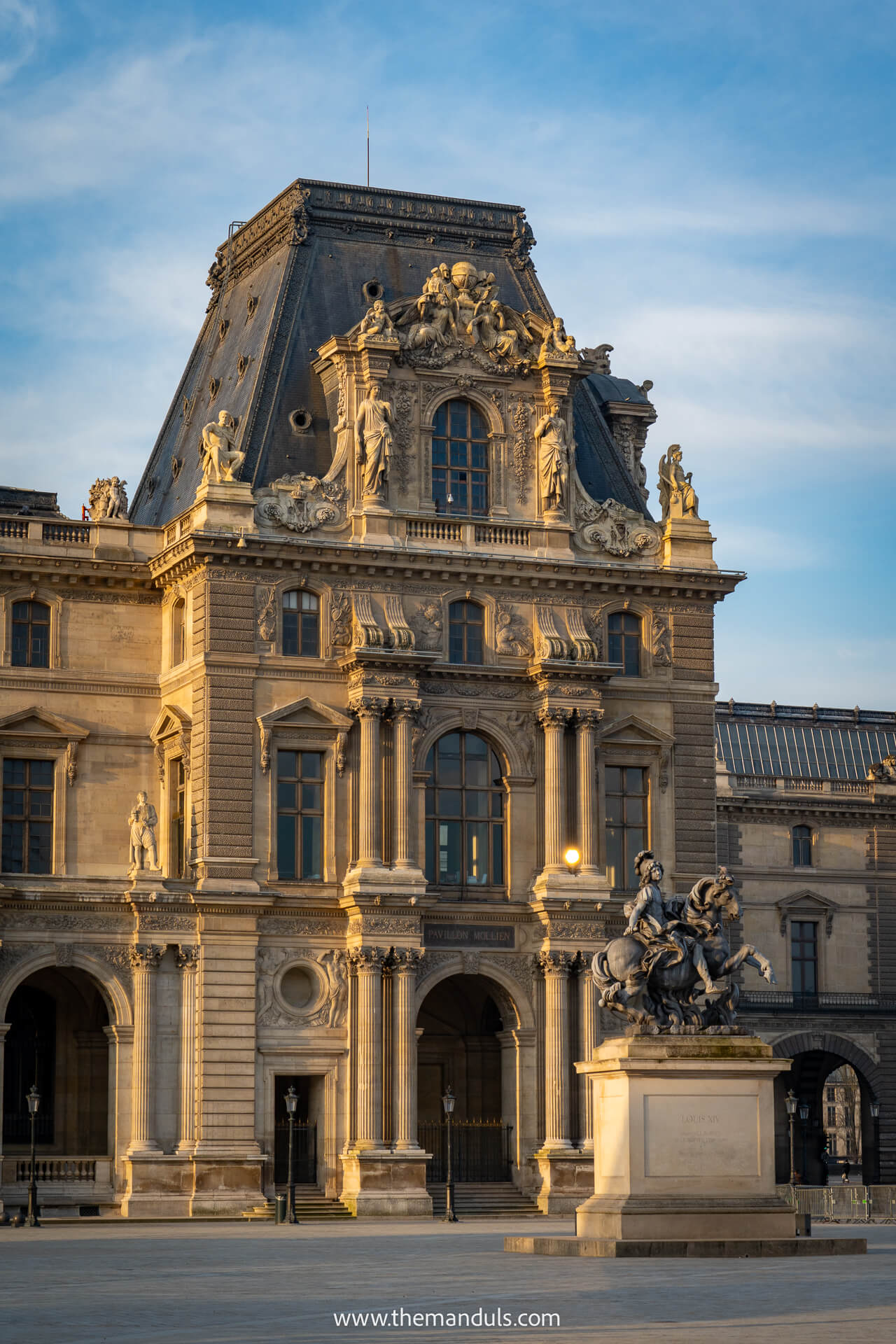 Louvre exterior Louvre exterior