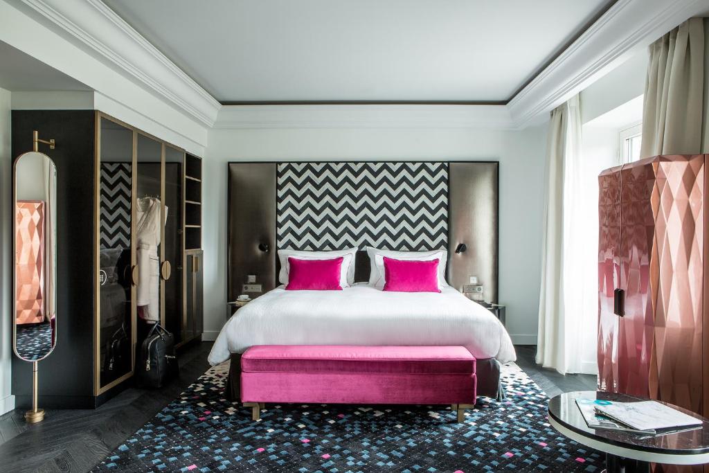 Where to stay in Paris Best Hotels Fauchon l'Hôtel Paris